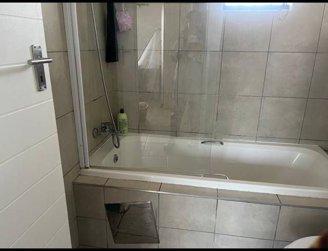 2 BEDROOM APARTMENT FOR SALE IN SAGEWOOD